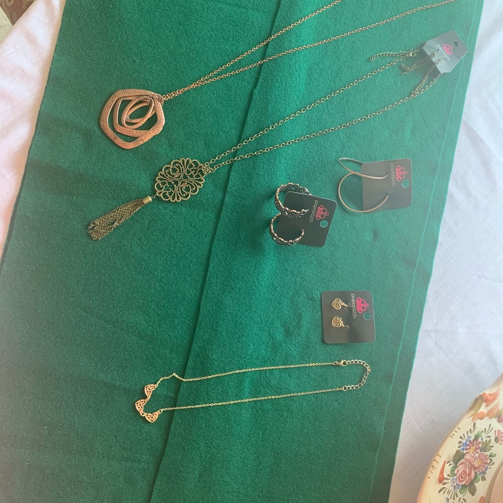 New Paparazzi bundle copper/ brass